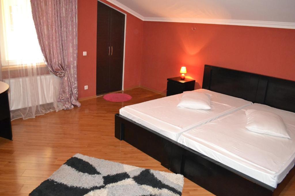 Hotel Isaka Tbilisi Bagian luar foto