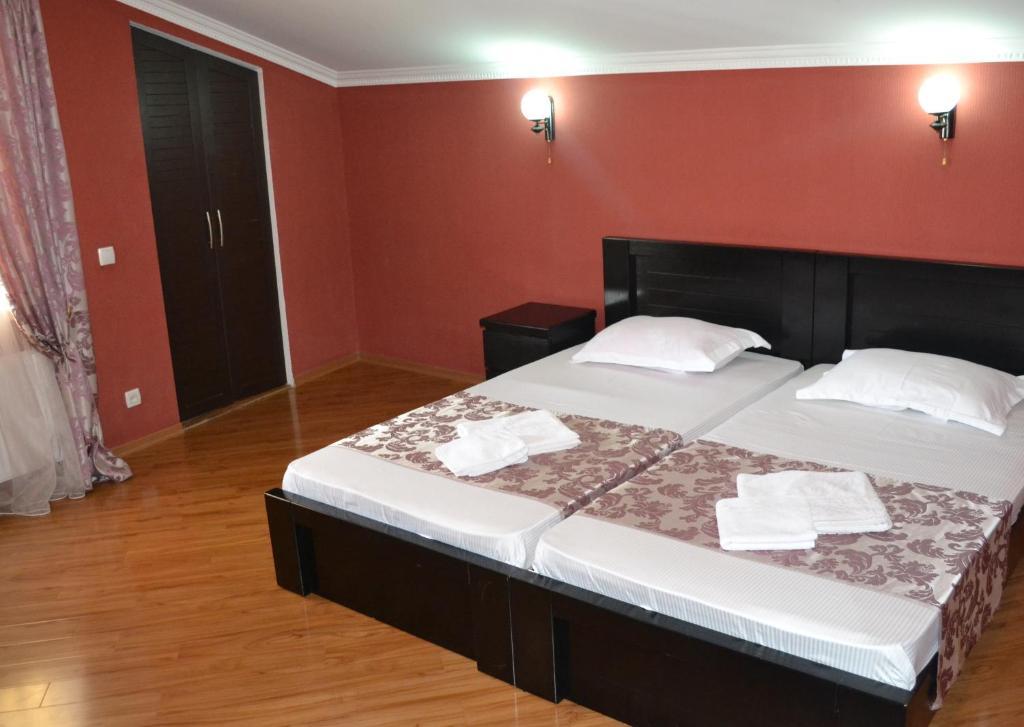 Hotel Isaka Tbilisi Ruang foto