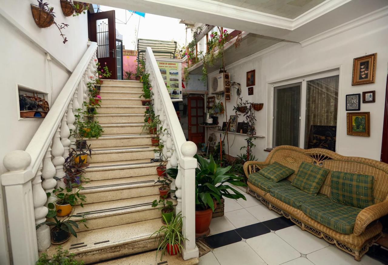 Hotel Isaka Tbilisi Bagian luar foto