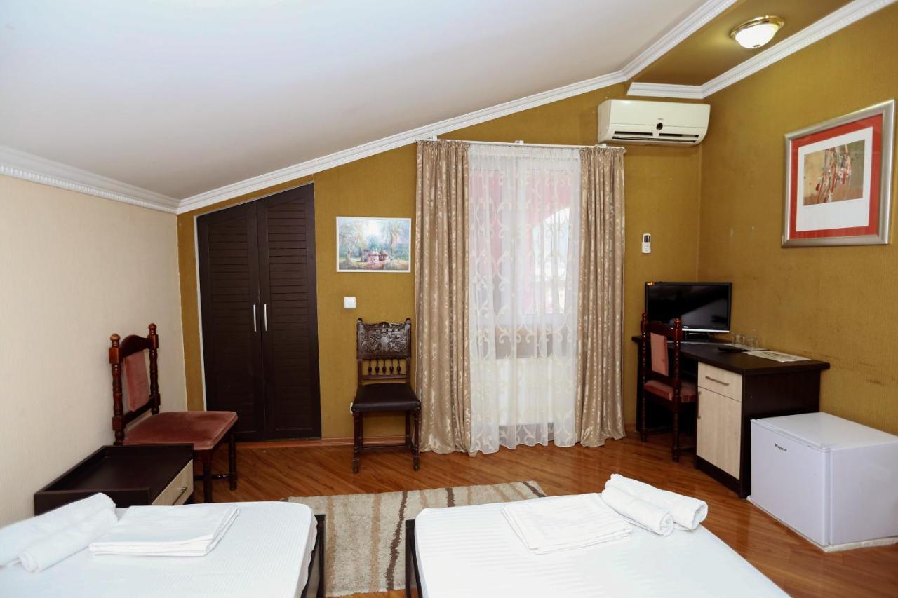 Hotel Isaka Tbilisi Bagian luar foto