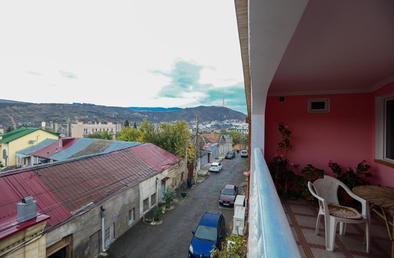 Hotel Isaka Tbilisi Bagian luar foto