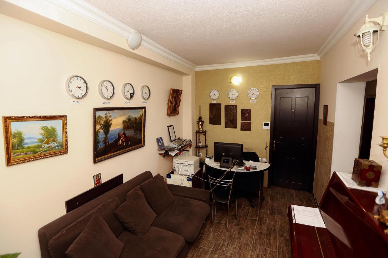 Hotel Isaka Tbilisi Bagian luar foto