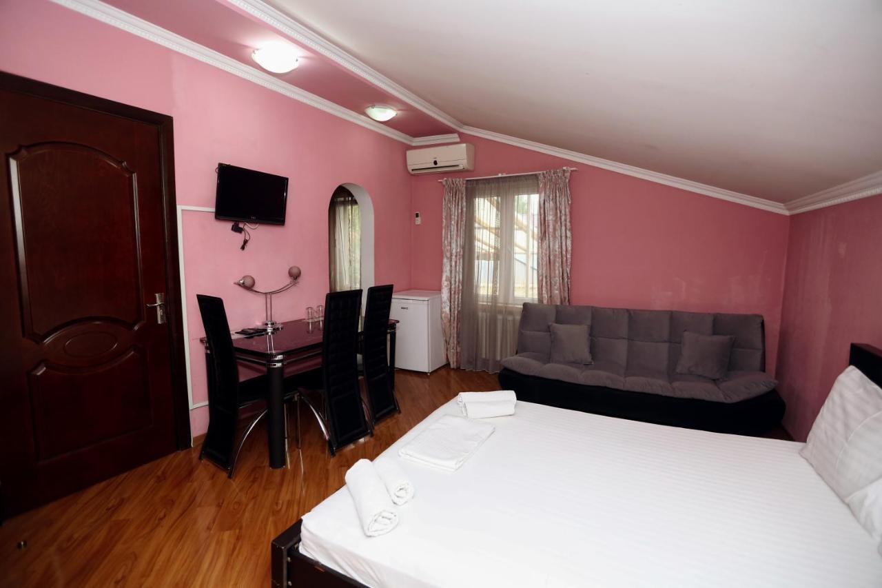 Hotel Isaka Tbilisi Bagian luar foto