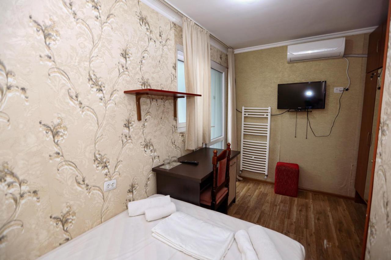 Hotel Isaka Tbilisi Bagian luar foto