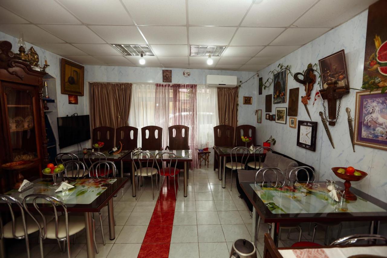 Hotel Isaka Tbilisi Bagian luar foto